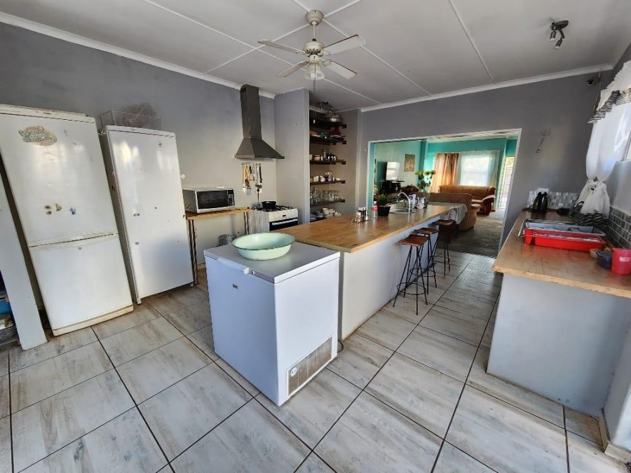 3 Bedroom Property for Sale in Heuwelsig Northern Cape